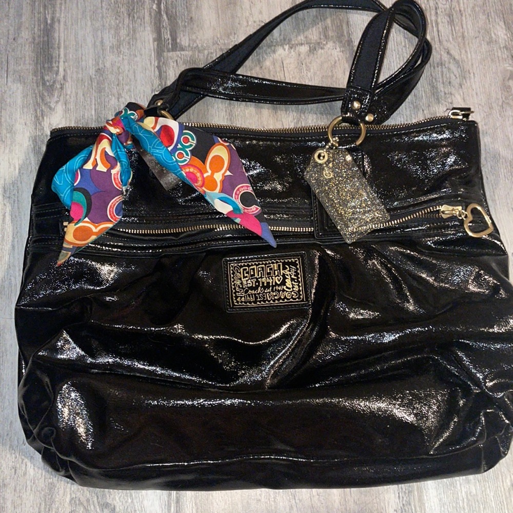 Coach Shoulder Bag!